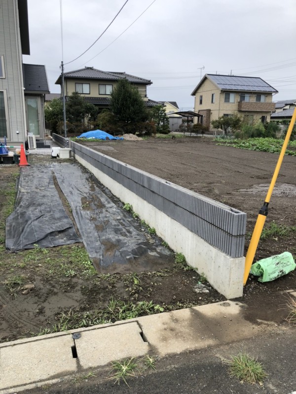 KB邸　ブロック塀サムネイル