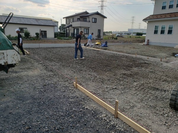 TN邸　コンクリート路盤作り＆建物周りの防草対策サムネイル