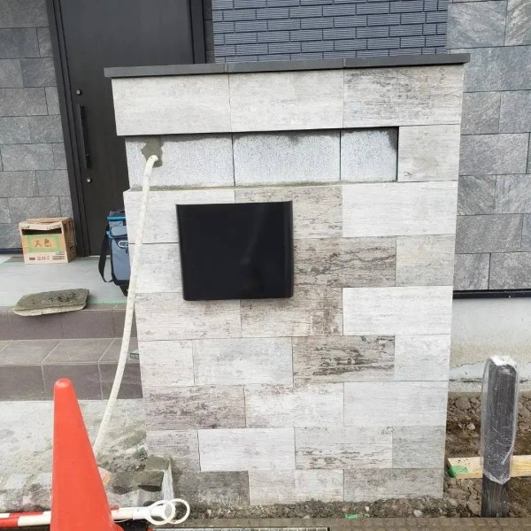 OS邸　門塀の化粧ブロック積み＆アプローチの天然石貼りサムネイル