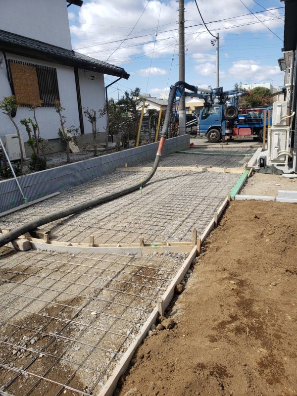 TM邸　駐車場の土間コンクリート打設サムネイル