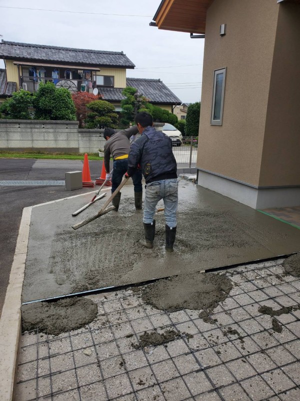 HM邸　駐車場のコンクリート打設サムネイル